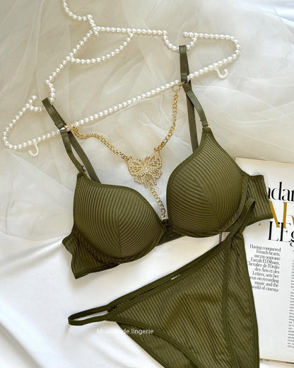 Women's Padded Butterfly Style Bra Set In chain