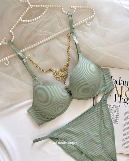 Women's Padded Butterfly Style Bra Set In chain