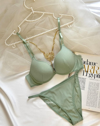 Women's Padded Butterfly Style Bra Set In chain